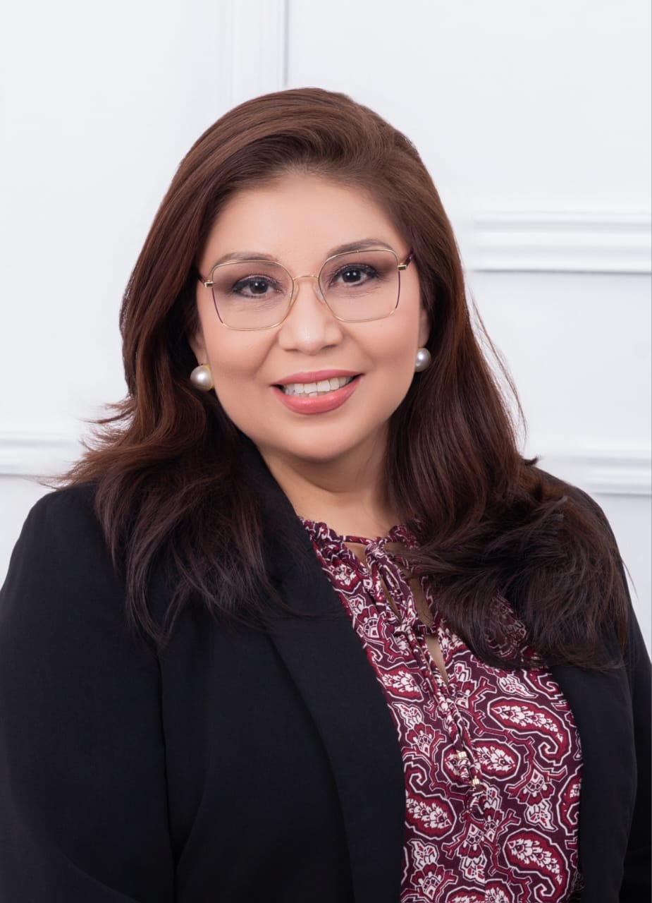 Claudia Molina